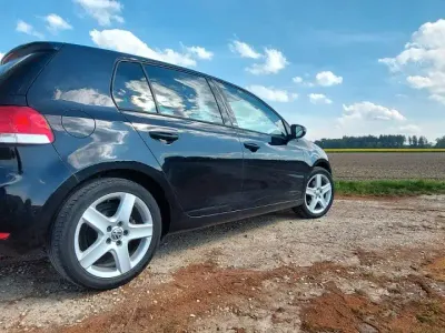 Gebraucht VW Golf VII Style 105 PS (77 kW) 2012 Schwarz Limousine