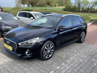 gebraucht Hyundai i30 1.4 Kombi AHK PDC LED Alu 17" Navi