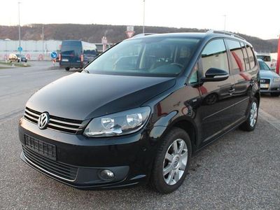 Gebraucht VW Touran Life 105 PS (77 kW) 2014 Deep black perleffekt Van / Kleinbus