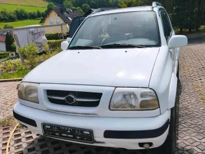 Gebraucht Suzuki Grand Vitara 140 PS (102 kW) 1999 Weiß SUV