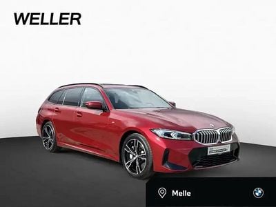 Gebraucht BMW 330 Shadowline 287 PS (211 kW) 2024 Dragon fire rot (rot) Kombi