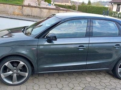 Second-hand Audi A1 Sportback S-Line 86 CP (63 kW) 2012 Gri Hatchback