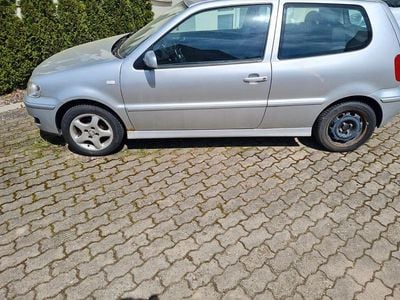Brugt VW Polo Basis 60 HK (44 kW) 2001 Sølv Sedan