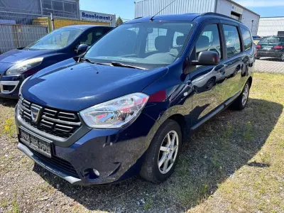 Gebraucht Dacia Lodgy Essentiel 102 PS (75 kW) 2019 Blau Van / Kleinbus