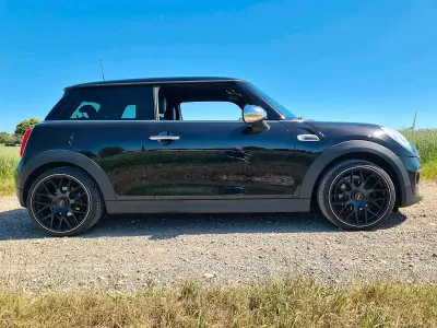 Gebraucht Mini Cooper D 116 PS (85 kW) 2014 Schwarz Kleinwagen