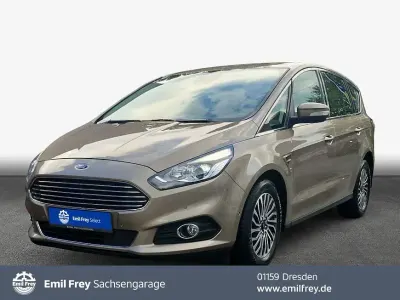 Gebraucht Ford S-MAX Titanium 150 PS (110 kW) 2019 Silber Van / Kleinbus