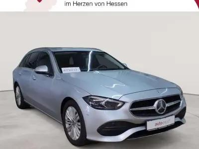Gebraucht Mercedes C200 163 PS (119 kW) 2023 Hightechsilber metallic Kombi