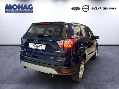 Gebraucht Ford Kuga Trend 120 PS (88 kW) 2017 Blau SUV