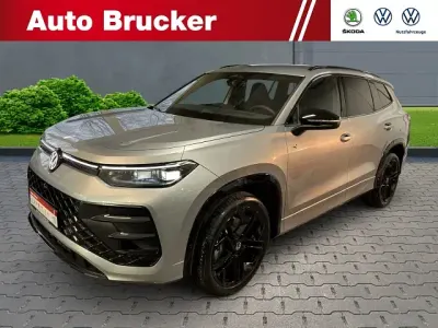 Neu VW Tayron R-line 150 PS (110 kW) 2026 Silber SUV