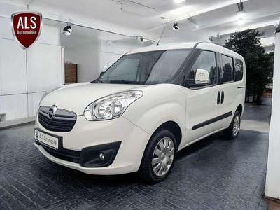 Gebraucht Opel Combo 120 PS (88 kW) 2017 Polar white Van / Kleinbus