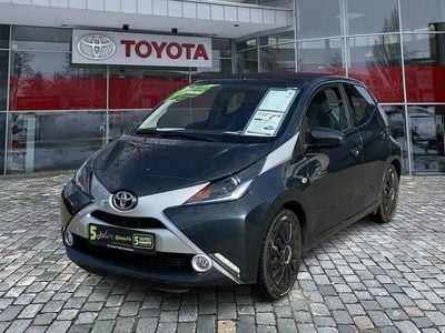 Usata Toyota Aygo X-clusiv 69 CV (50 kW) 2016 Grigio Utilitaria