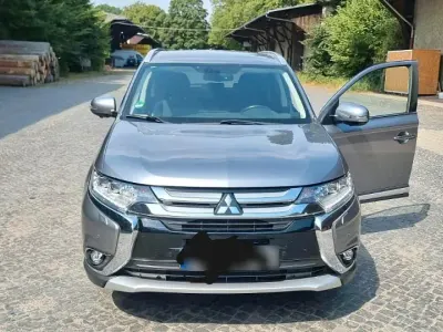 Gebraucht Mitsubishi Outlander Top 150 PS (110 kW) 2018 Grau SUV