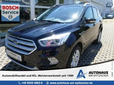 Gebraucht Ford Kuga Cool & Connect 150 PS (110 kW) 2019 Iridiumschwarz metallic SUV