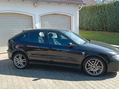 Occasion Seat Leon CUPRA 209 ch (153 kW) 2002 Noir Citadine