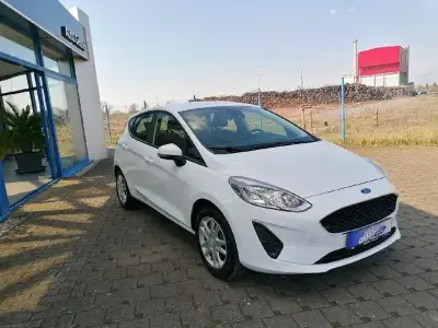 Usata Ford Fiesta Trend 75 CV (55 kW) 2021 Bianco Utilitaria