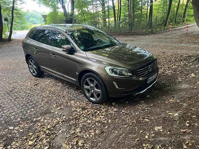 Braun Gebraucht 2014 Volvo XC60 SUV | 15.750 € (Teuer)
