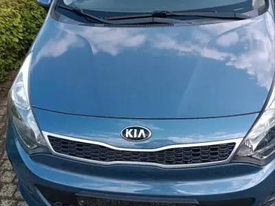 Usata Kia Rio Edition 7 86 CV (63 kW) 2015 Blu Utilitaria