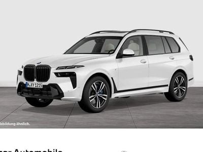 Gebraucht BMW X7 M Sport 352 PS (258 kW) 2023 Mineralweiss SUV
