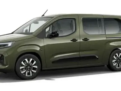 Neu Opel Combo GS Line 131 PS (96 kW) 2026 Grün Van / Kleinbus