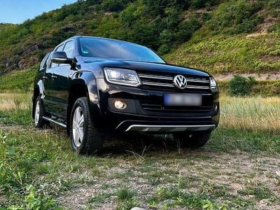 Second-hand VW Amarok 140 CP (102 kW) 2014 Negru Pickup