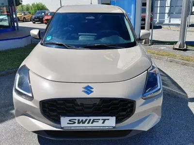 Gebraucht Suzuki Swift Comfort 83 PS (61 kW) 2024 Gold Kleinwagen