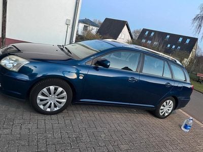 Gebraucht Toyota Avensis 116 PS (85 kW) 2003 Blau Kombi