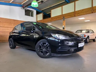 Gebraucht Opel Astra 131 PS (96 kW) 2020 Schwarz Limousine