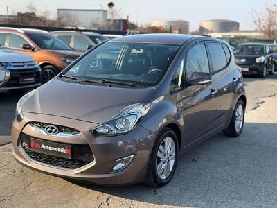Gebraucht Hyundai ix20 90 PS (66 kW) 2010 Braun Kleinwagen