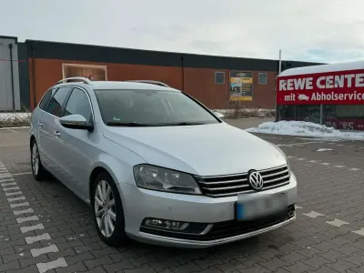 Gebraucht VW Passat Highline 143 PS (105 kW) 2012 Silber Kombi