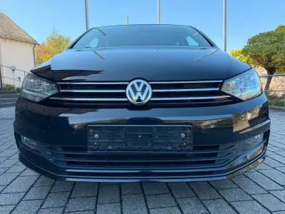 Gebraucht VW Touran Comfortline 116 PS (85 kW) 2019 Schwarz Van / Kleinbus