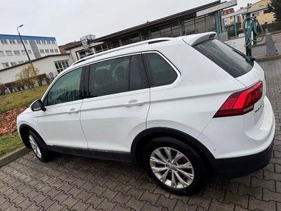 Weiß Gebraucht 2019 VW Tiguan Comfortline SUV | 17.250 € (Teuer)