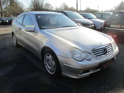 Silber Gebraucht 2001 Mercedes C200 Coupé | 4.450 € (Etwas zu teuer)