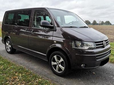 Second-hand VW T5 140 CP (102 kW) 2011 Andere farben Van