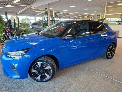 Blau Gebraucht 2023 Opel Corsa-e Elegance Kleinwagen | 16.490 € (Guter Preis)