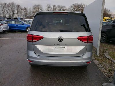 Neu VW Touran Comfortline 150 PS (110 kW) 2026 Metallic Van / Kleinbus
