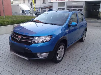 Gebraucht Dacia Sandero Prestige 90 PS (66 kW) 2013 Blau Limousine
