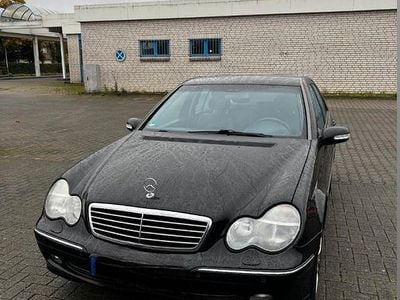 Mercedes C200