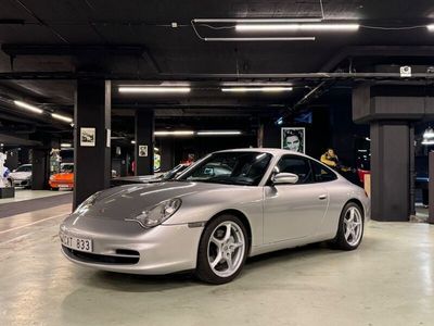 Porsche 911 Carrera 4