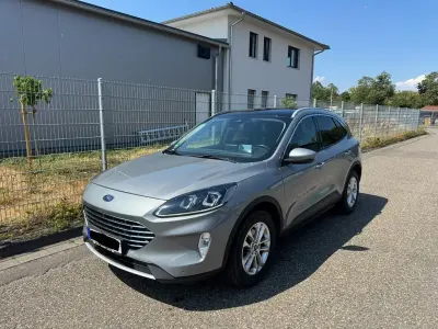Gebraucht Ford Kuga Titanium 150 PS (110 kW) 2022 Silber SUV