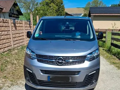 Gebraucht Opel Zafira Life Innovation 150 PS (110 kW) 2019 Grau Van / Kleinbus