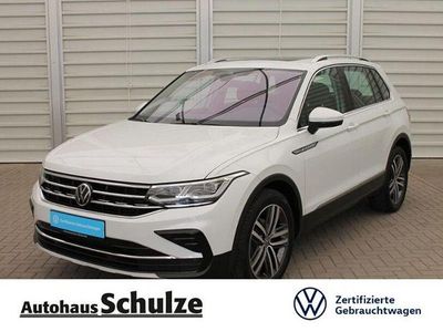 Weiß Gebraucht 2022 VW Tiguan Elegance SUV | 30.990 € (Etwas zu teuer)