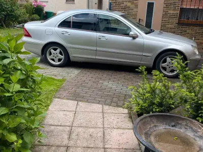 Gebraucht Mercedes C320 218 PS (160 kW) 2002 Silber Limousine