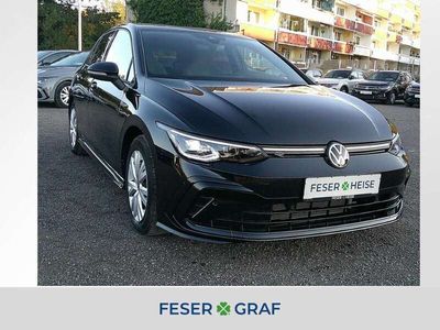 Deep black perleffekt Gebraucht 2024 VW Golf VIII R-line Limousine | 28.980 € (Guter Preis)