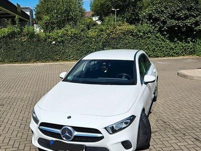 Gebraucht Mercedes A220 Style 190 PS (139 kW) 2019 Weiß Limousine