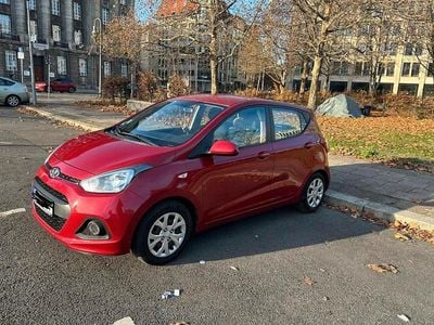 Gebraucht Hyundai i10 2014 Rot Kleinwagen