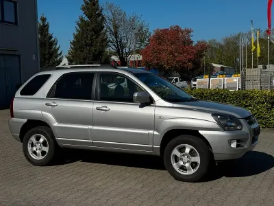 Gebraucht Kia Sportage 141 PS (103 kW) 2009 Silber SUV