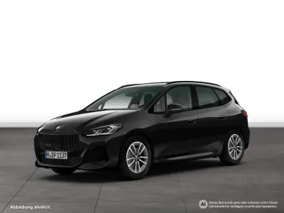Gebraucht BMW 220 Active Tourer M Sport 150 PS (110 kW) 2025 Schwarz Van / Kleinbus