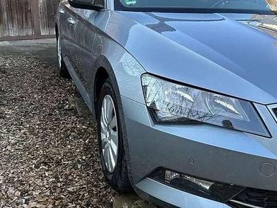 Grau Gebraucht 2019 Skoda Superb Ambition Kombi | 16.400 € (Fairer Preis)
