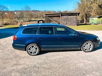 Usata VW Passat 200 CV (147 kW) 2009 Blu Station wagon