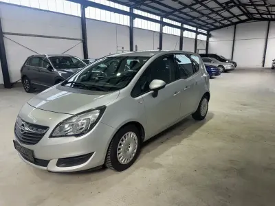 Gebraucht Opel Meriva Edition 101 PS (74 kW) 2015 Silber Van / Kleinbus